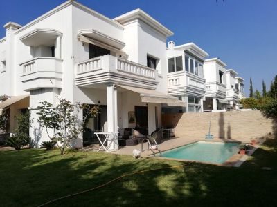 Villa Bouskoura 33000 Dhs/mois